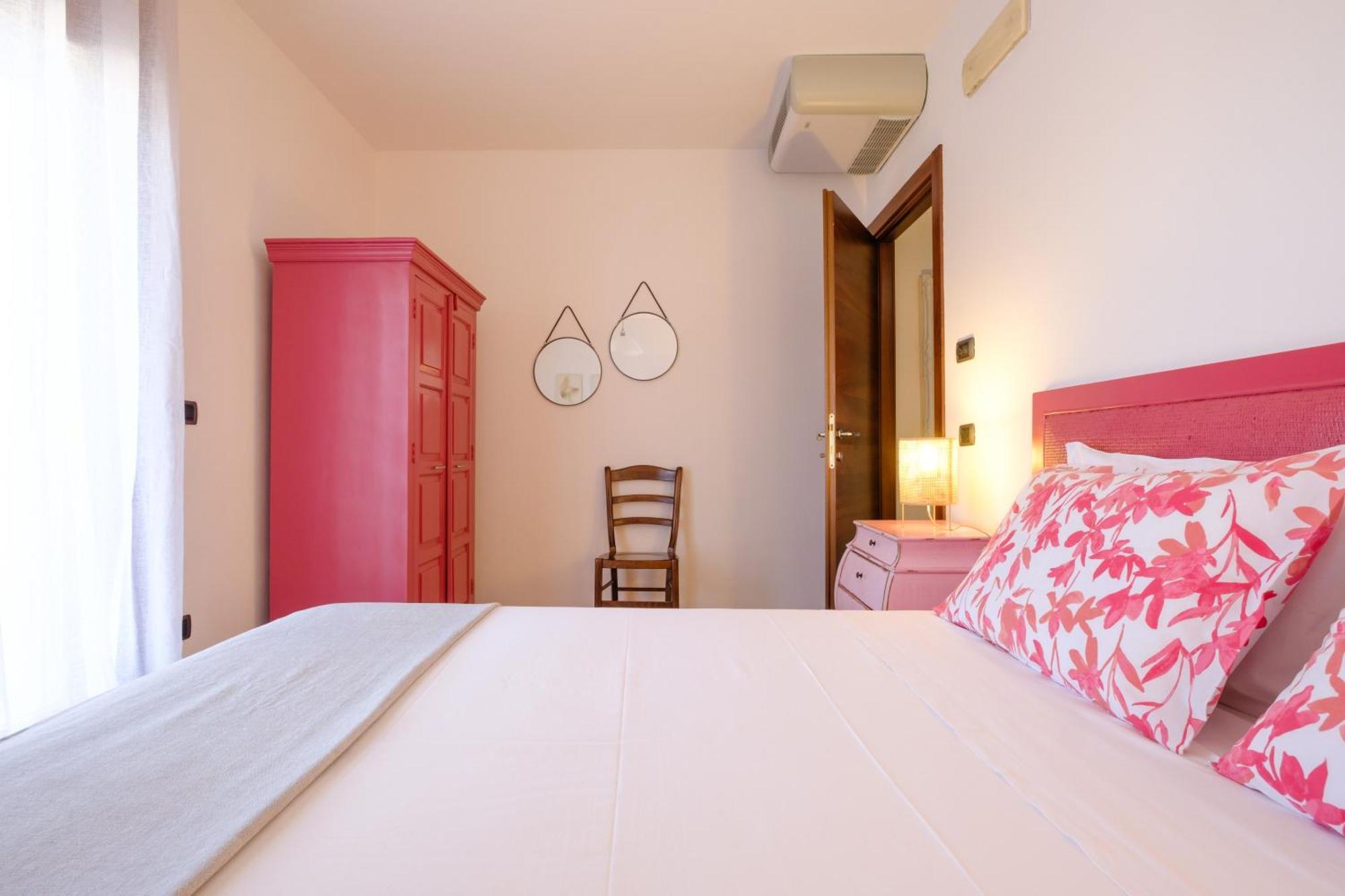Holidays - Rimediu Apartment